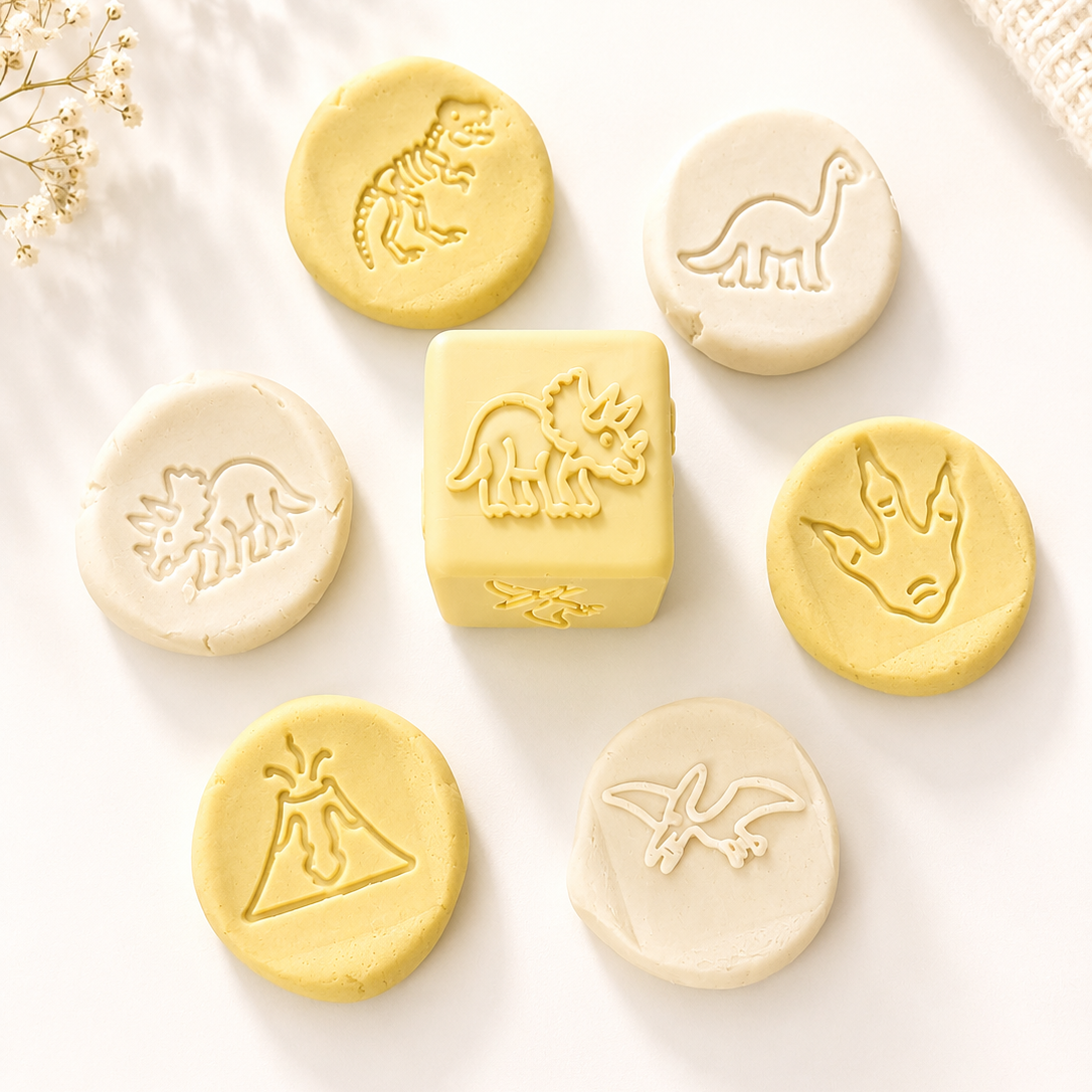 Dinosaurs 6-Sided Play Dough Stamp Cube